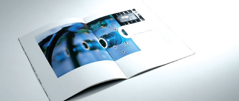 Corporate Design: Imagebroschüre ewt communications